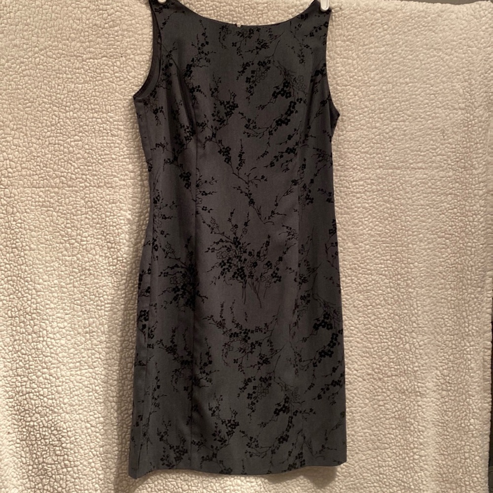 Hillard and Hanson dress size 8